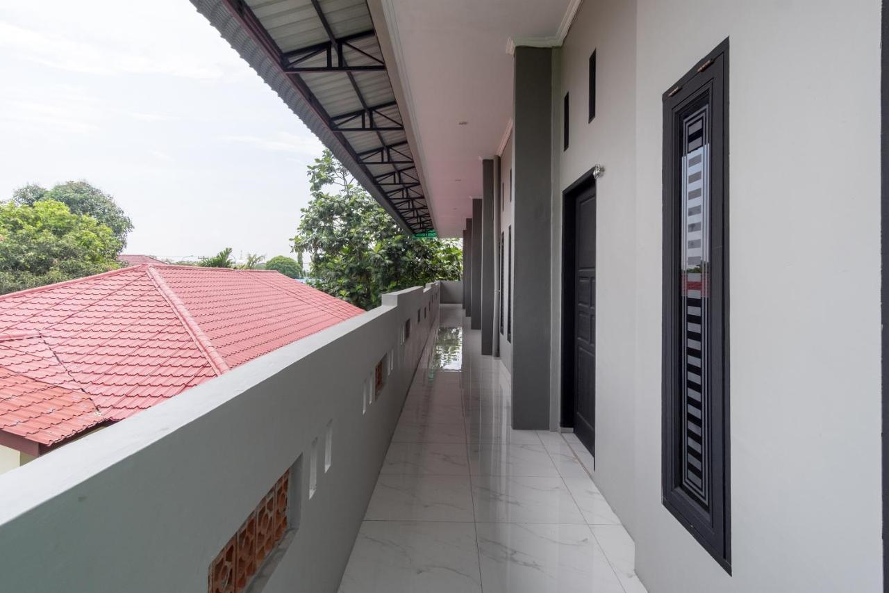Oyo 470 Green Kno Medan Exterior photo